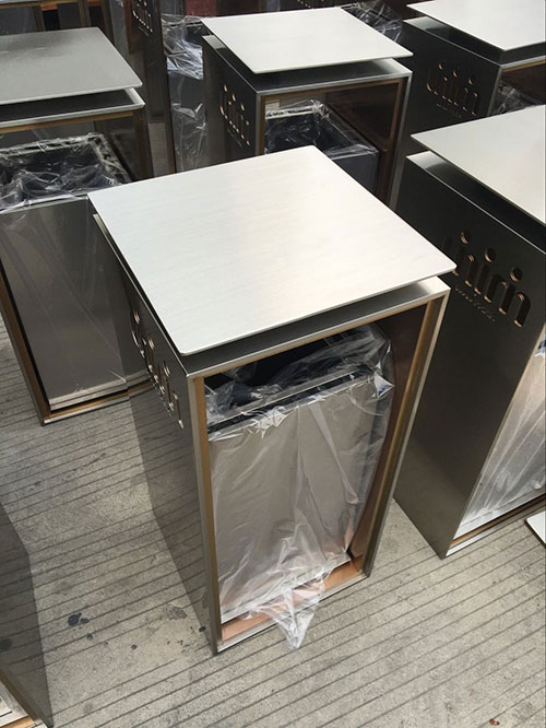  欣方圳不銹鋼垃圾箱服務(wù)湖南常德商場(chǎng)物業(yè)客戶(hù)